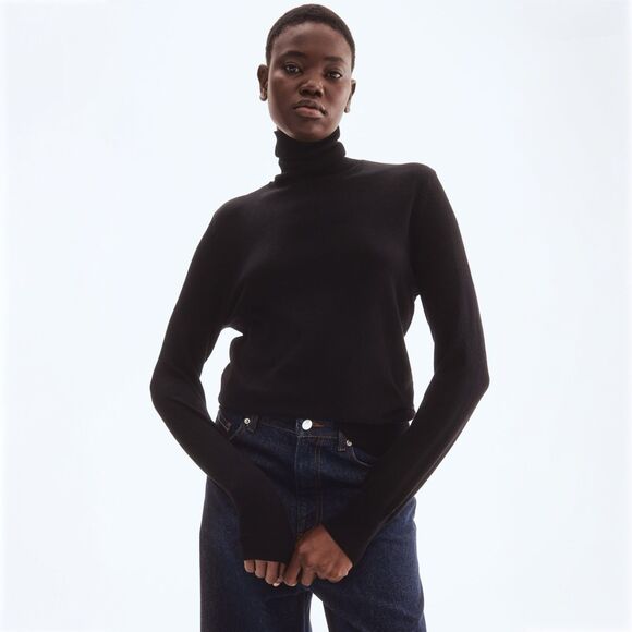🆕 H&M Fine Knit Turtleneck Sweater - Picture 1 of 10